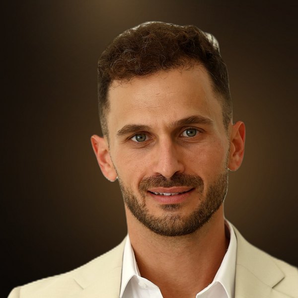 Almog Gallewski, owner of YAI LLC